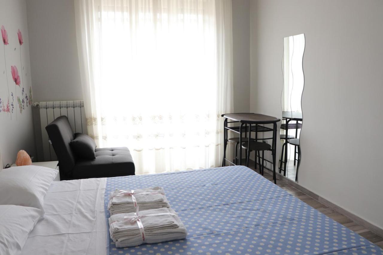 B&B Francesco Fly 那不勒斯 外观 照片